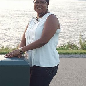 Meet your Posher, Tonya